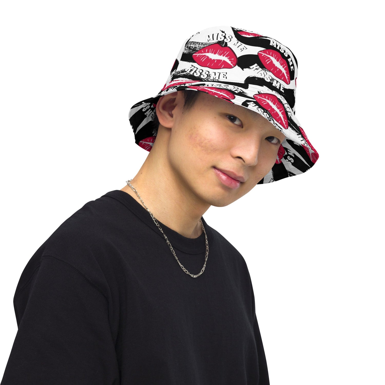 BUCKET HATS